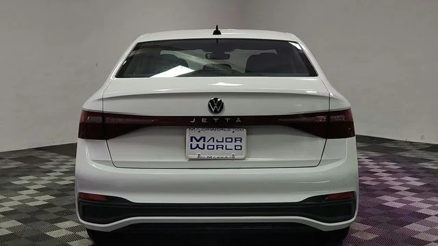 Used 2025 White Volkswagen 1.5T S image 6
