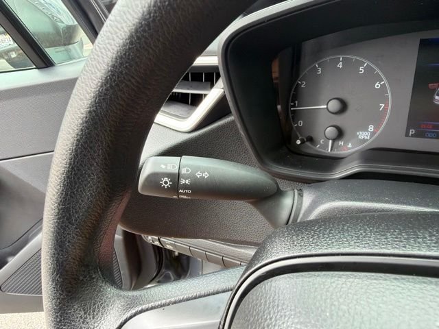 Used 2025  Toyota LE image 34