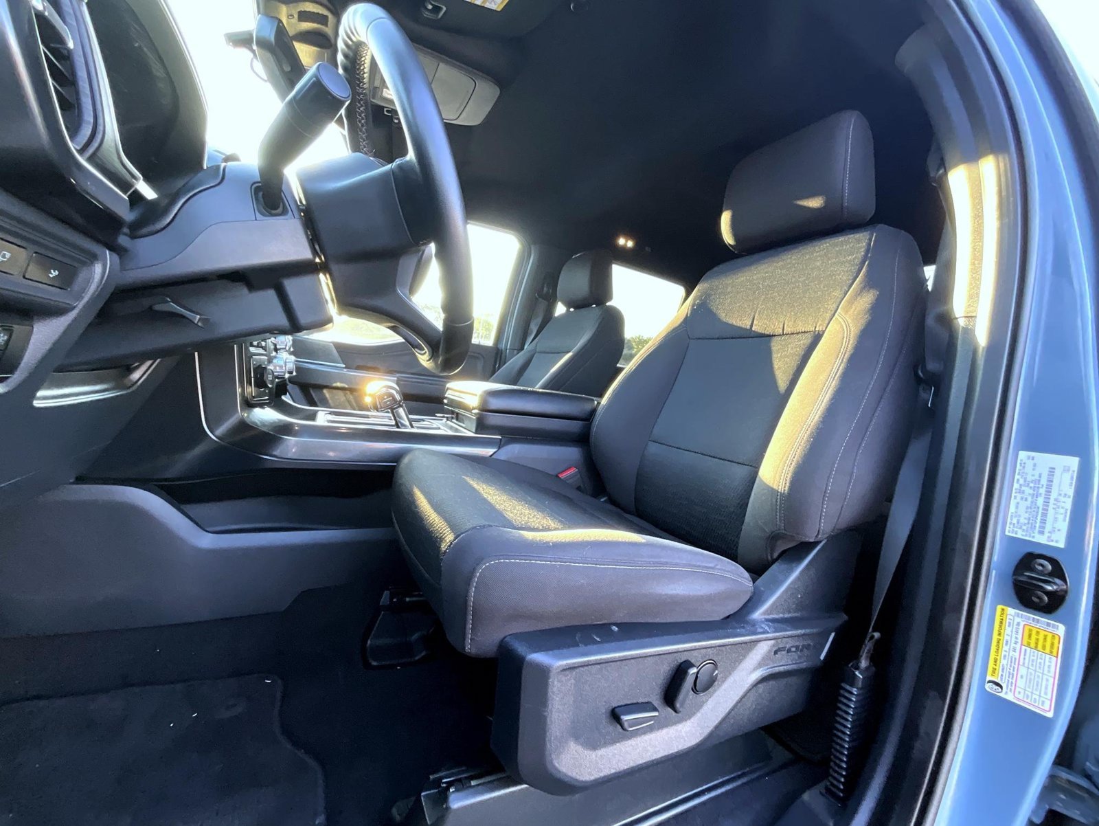 Used 2023 Blue Ford XLT image 12