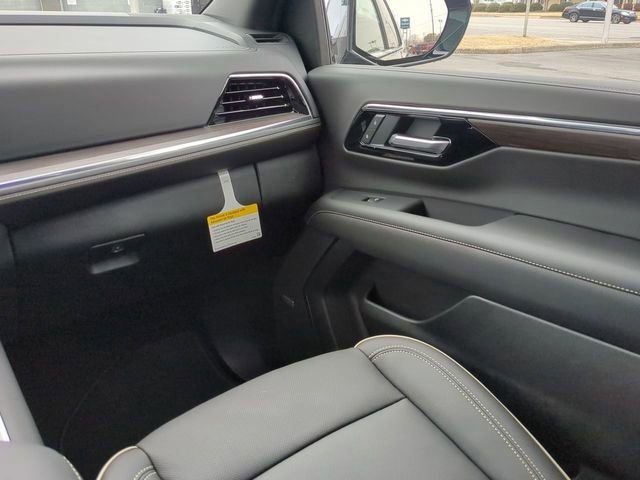 2026 Chevrolet Tahoe Premier - Photo 16