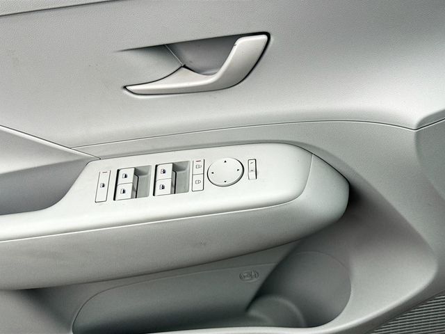 Used 2026 Orange Hyundai SEL Sport image 17