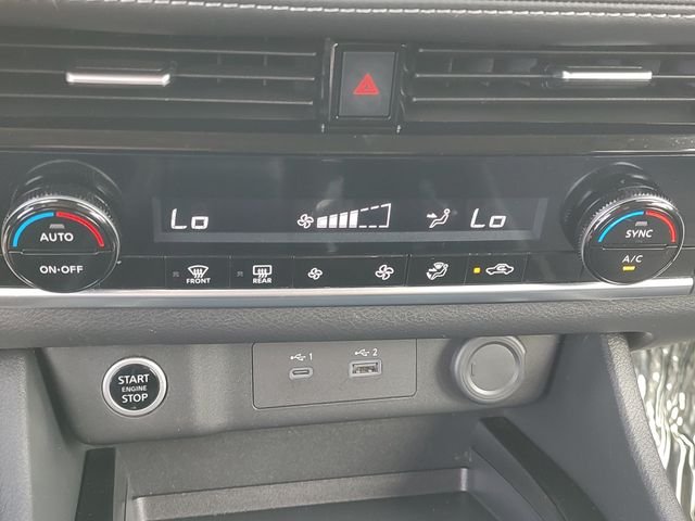 2021 Nissan Rogue SV - Photo 16