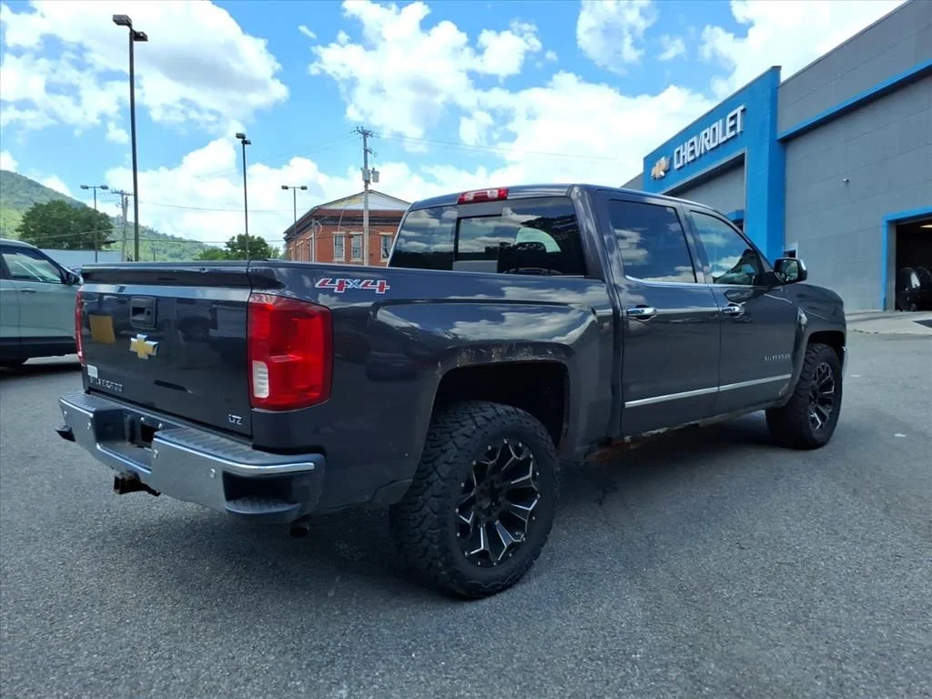Used 2016 Gray Chevrolet LTZ image 7