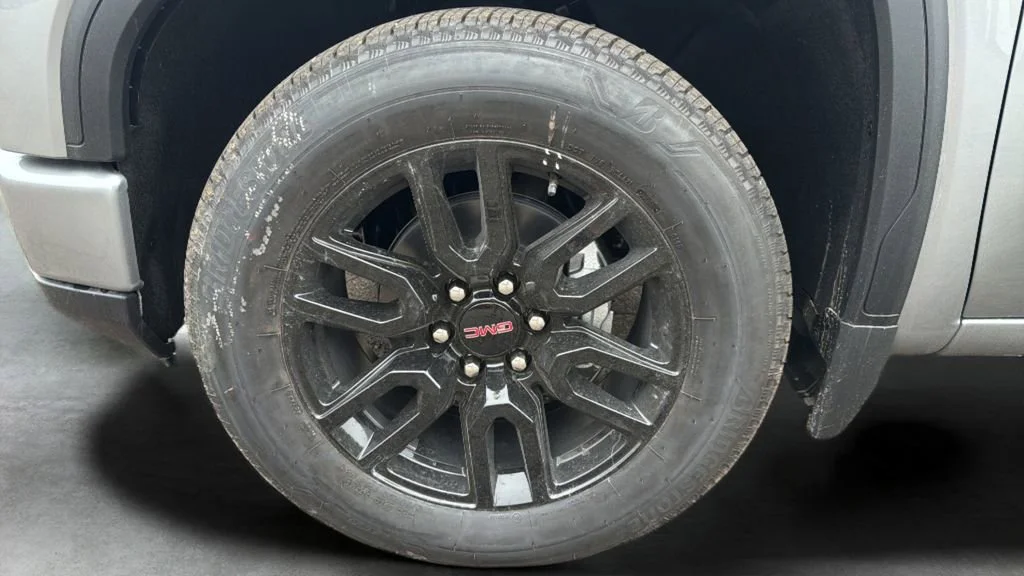 New 2026 Sterling Metallic GMC Elevation image 19