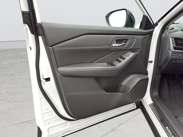 New 2026 Everest White Pearl TriCoat Nissan Dark Armor image 30