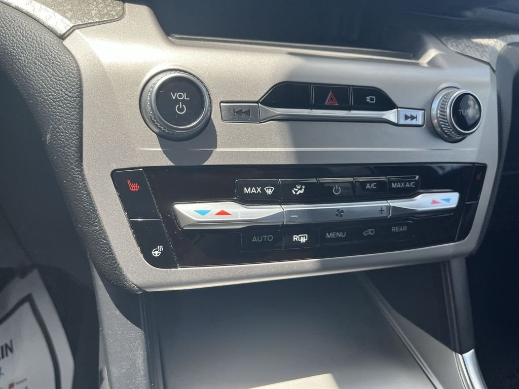 Used 2022 White Ford Timberline image 19