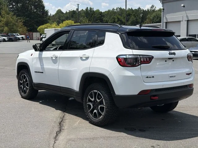 Used 2025 White Jeep Trailhawk image 11