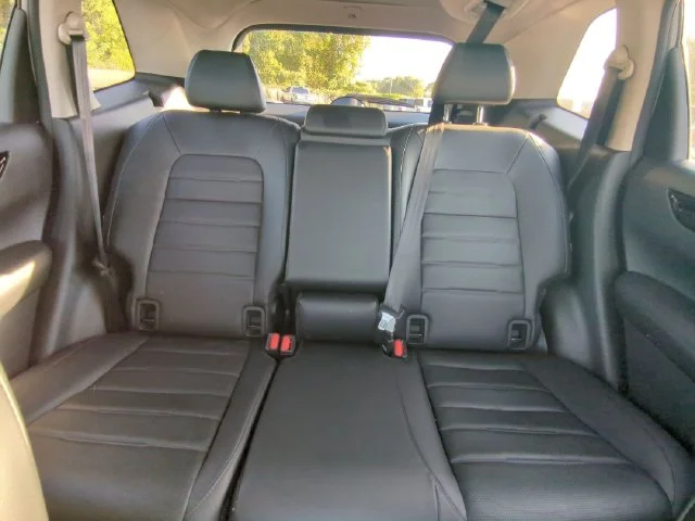 Used 2023 Lunar Silver Metallic Honda EX-L image 22
