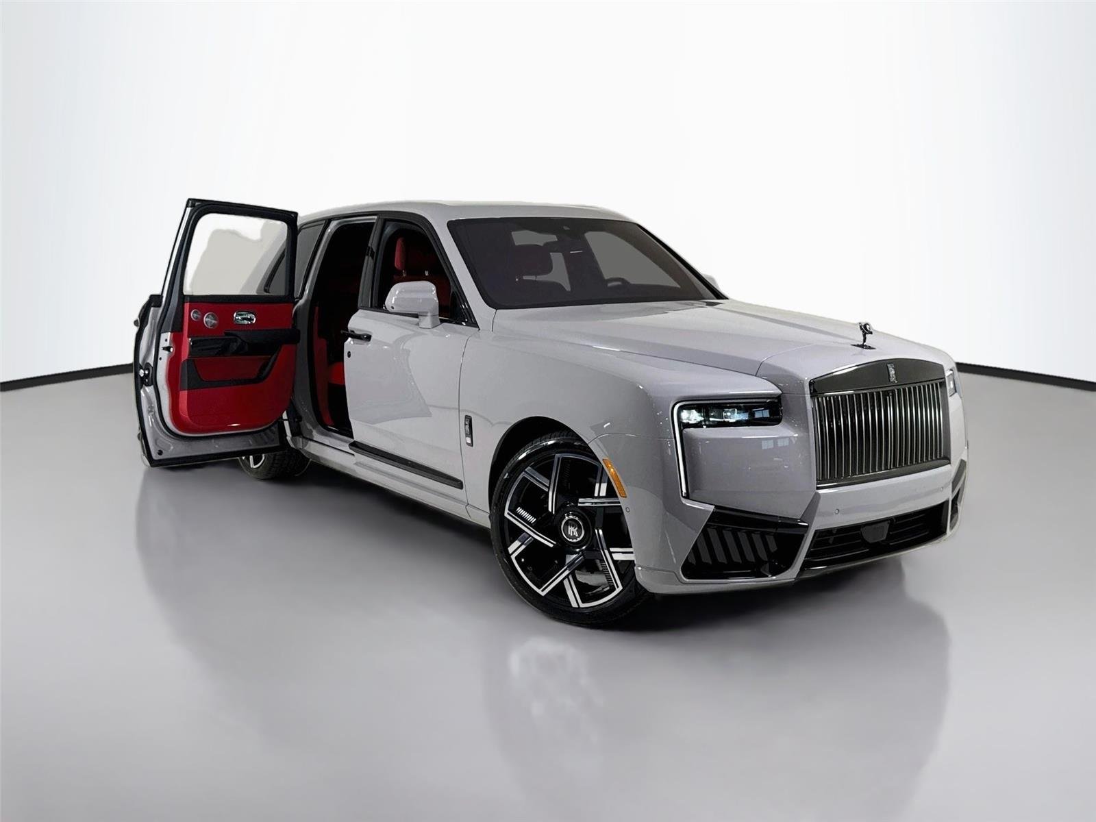 Used 2025 Tempest Gray Rolls-Royce Black Badge | Bespoke Audio | Starlight Roof image 42