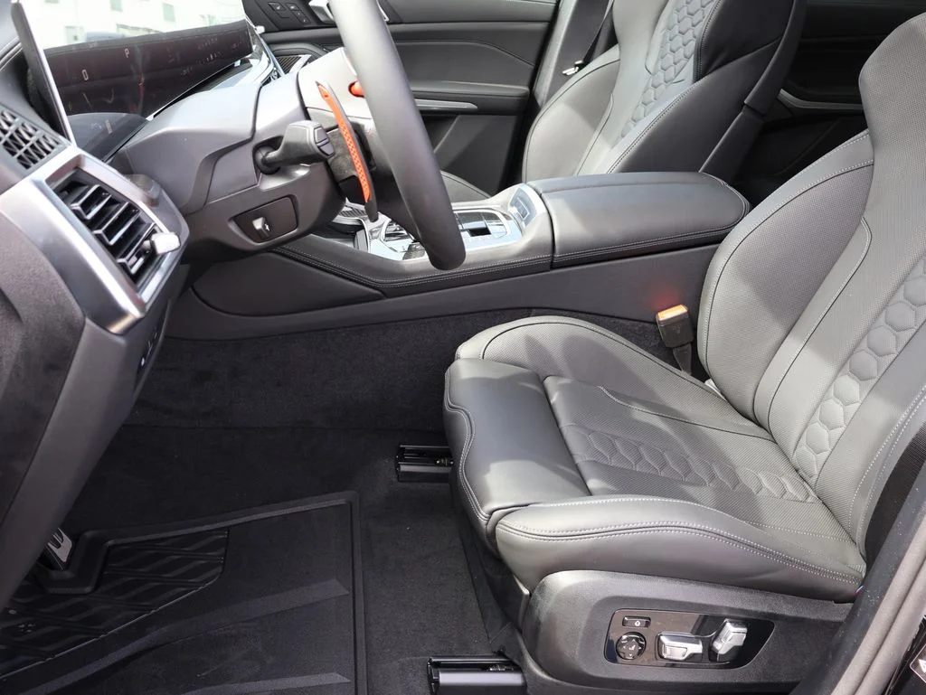 New 2026 Black Sapphire Metallic BMW Competition image 36