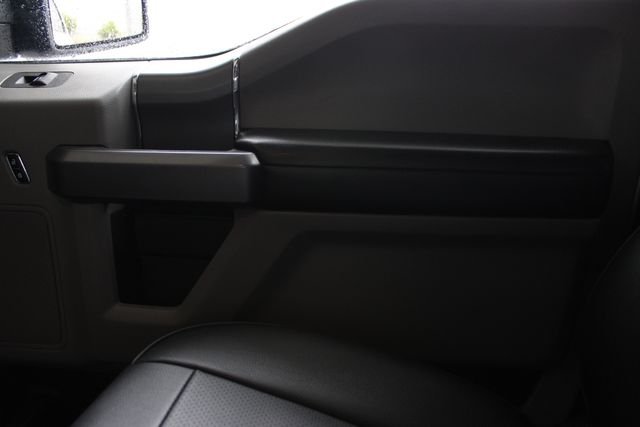 Used 2020 White Ford XLT image 17