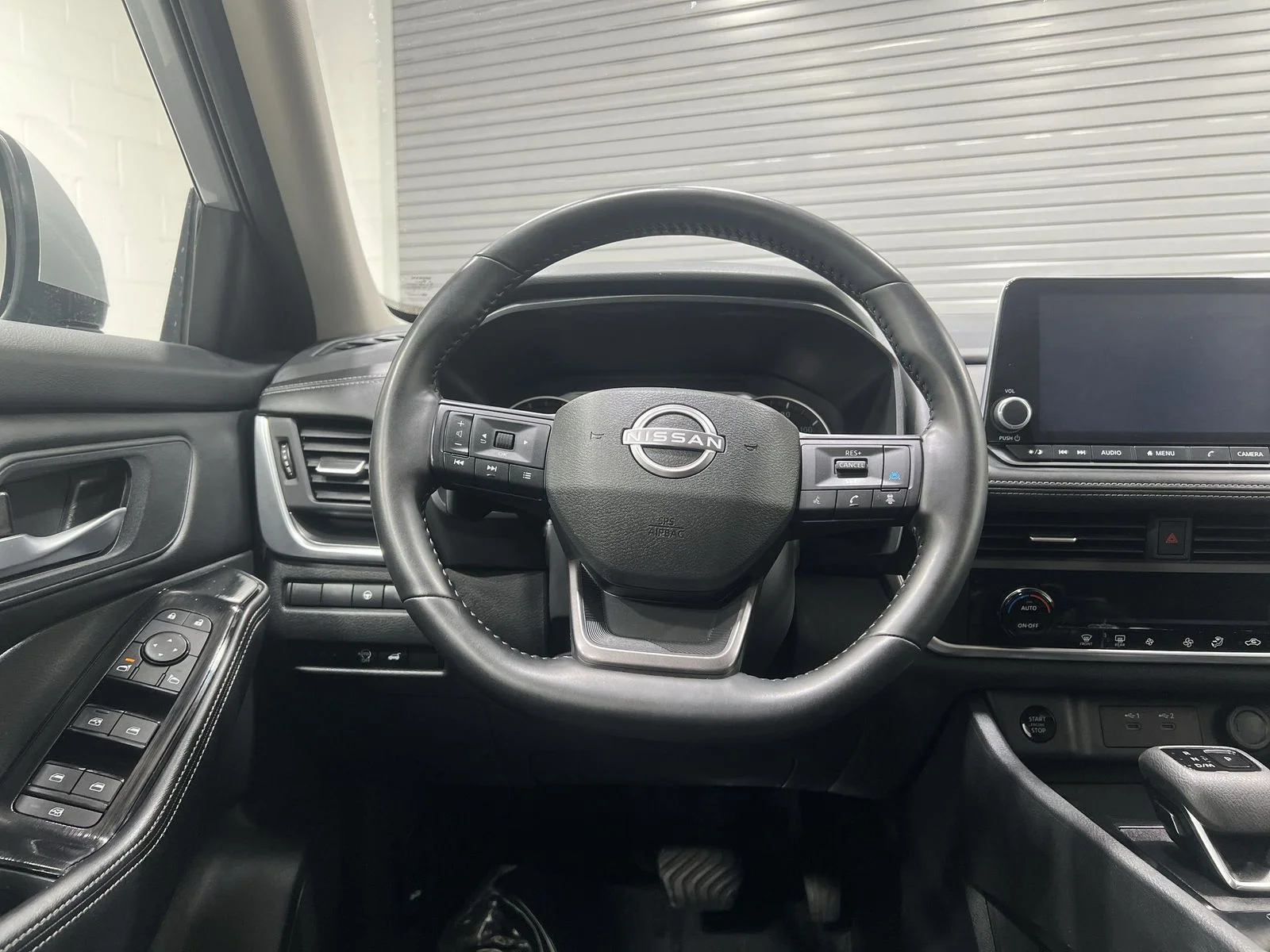 Used 2025 Silver Nissan SV image 14