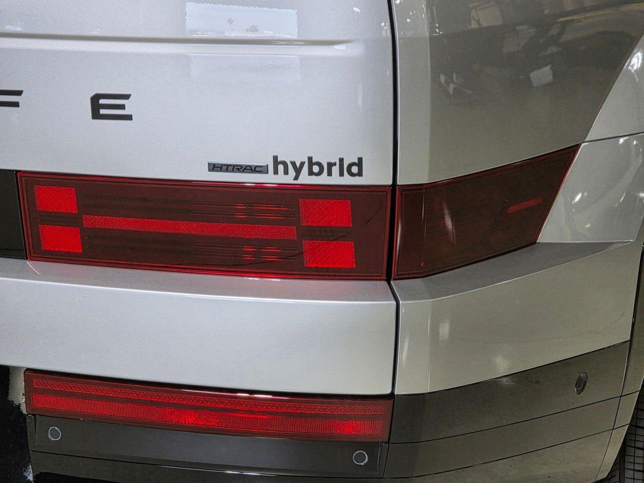 New 2026 Shimmering Silver Hyundai Calligraphy image 12