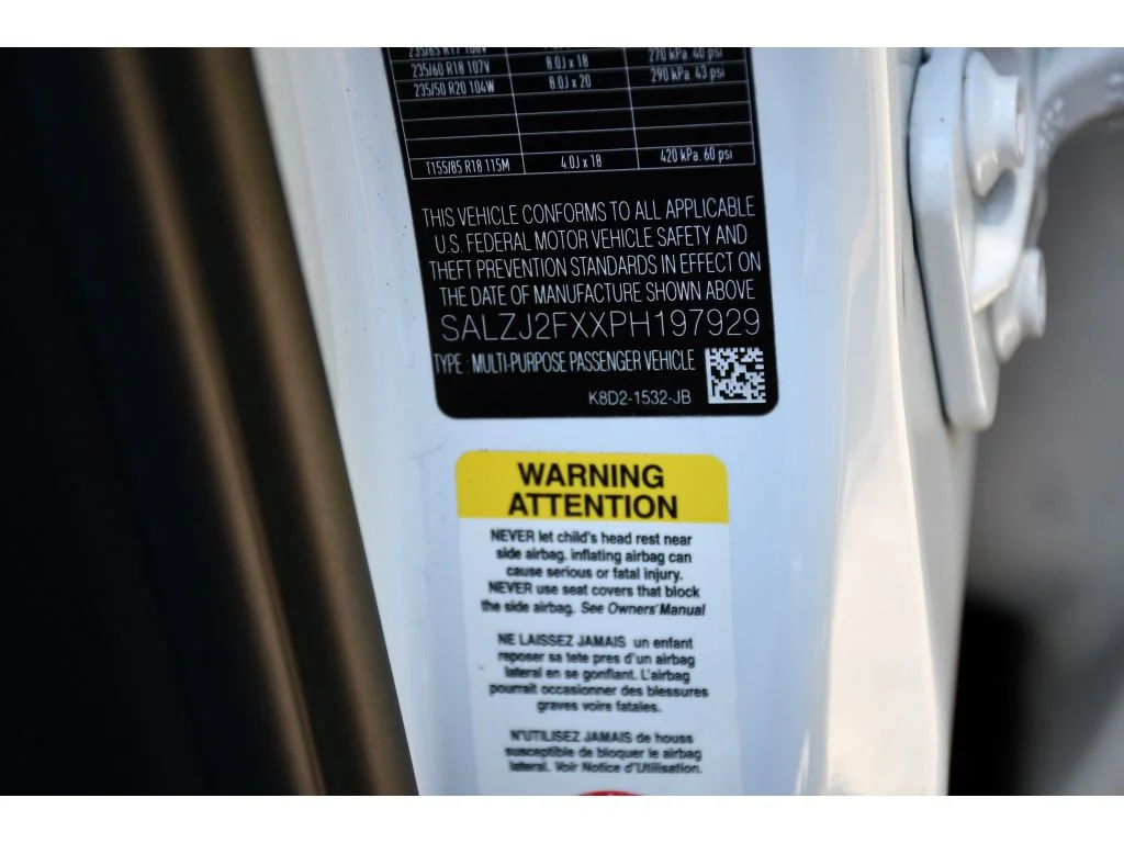 Used 2023 Fuji White Land Rover S image 27