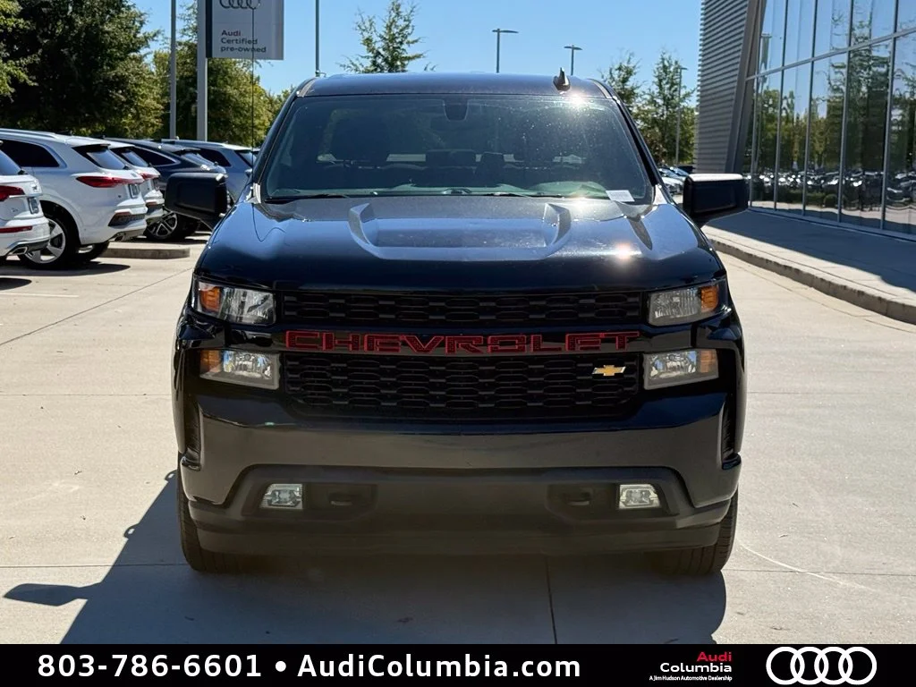 Used 2021 Black Chevrolet Custom image 8