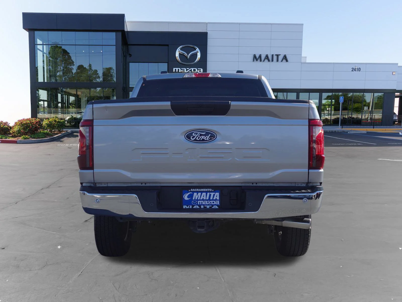 Used 2025 Silver Metallic Ford XLT image 4