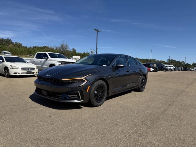 2026 Kia K5 LXS