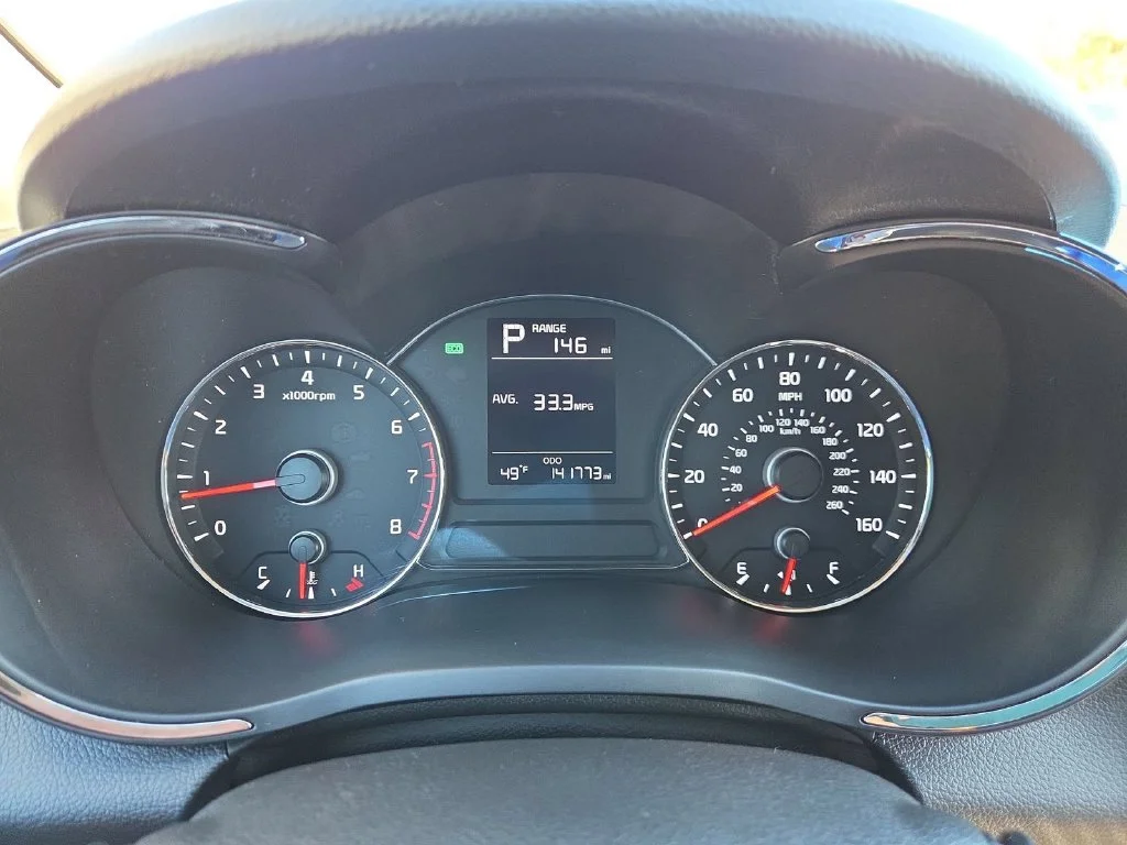 Certified Used 2018 Black Kia LX image 20