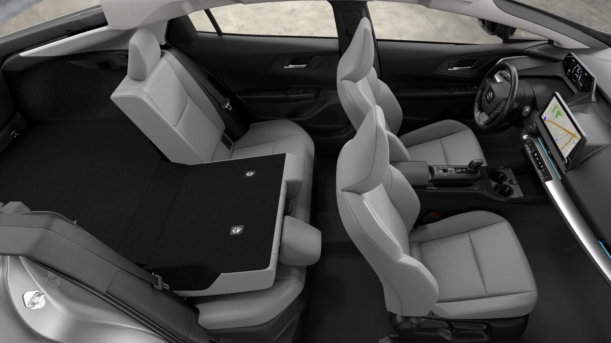 New 2027 Cutting Edge Toyota XLE AWD image 22