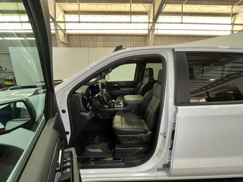 Used 2026 White Chevrolet ZR2 image 15