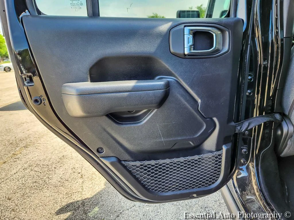 Certified Used 2025 Black Jeep Willys 4xe image 21
