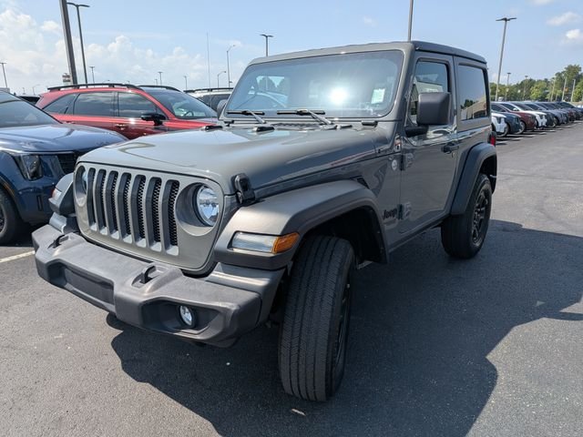 Used 2021 Gray Jeep Sport image 3