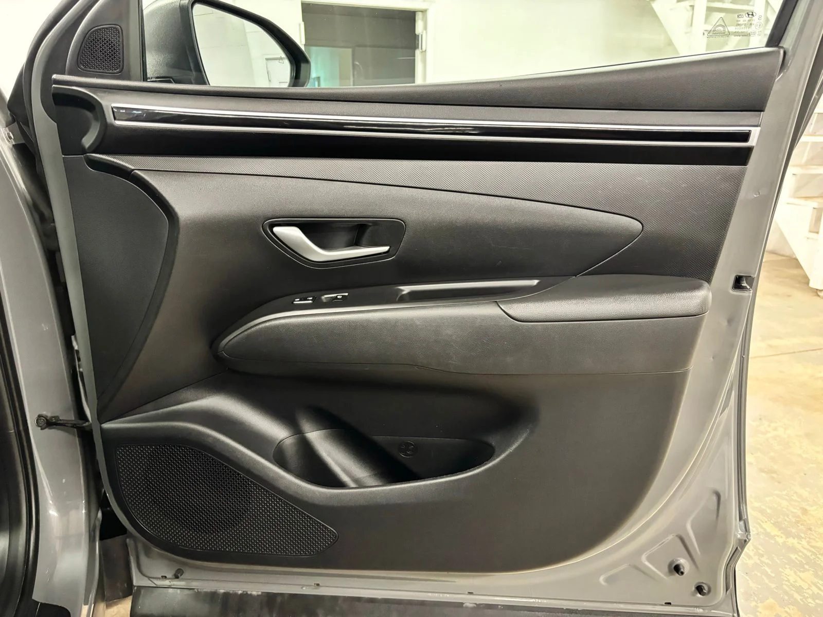 Used 2024 Gray Hyundai SEL image 22