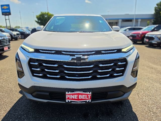 New 2027 Summit White Chevrolet LT image 7