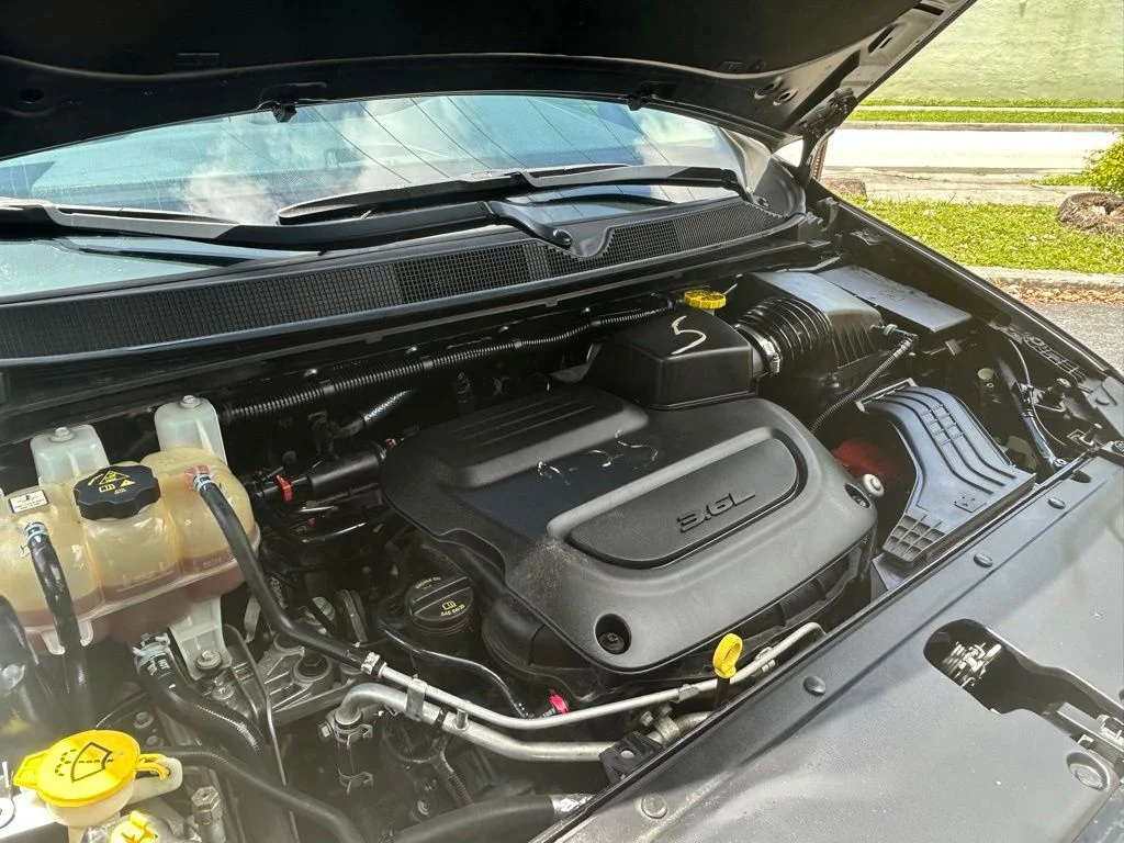 Used 2021 Gray Chrysler Limited image 30