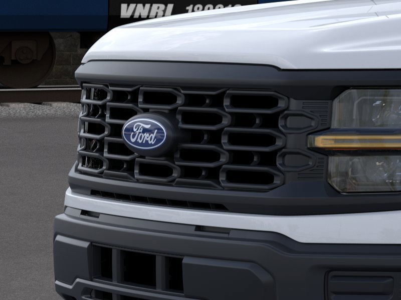 New 2026 Oxford White Ford XL image 17