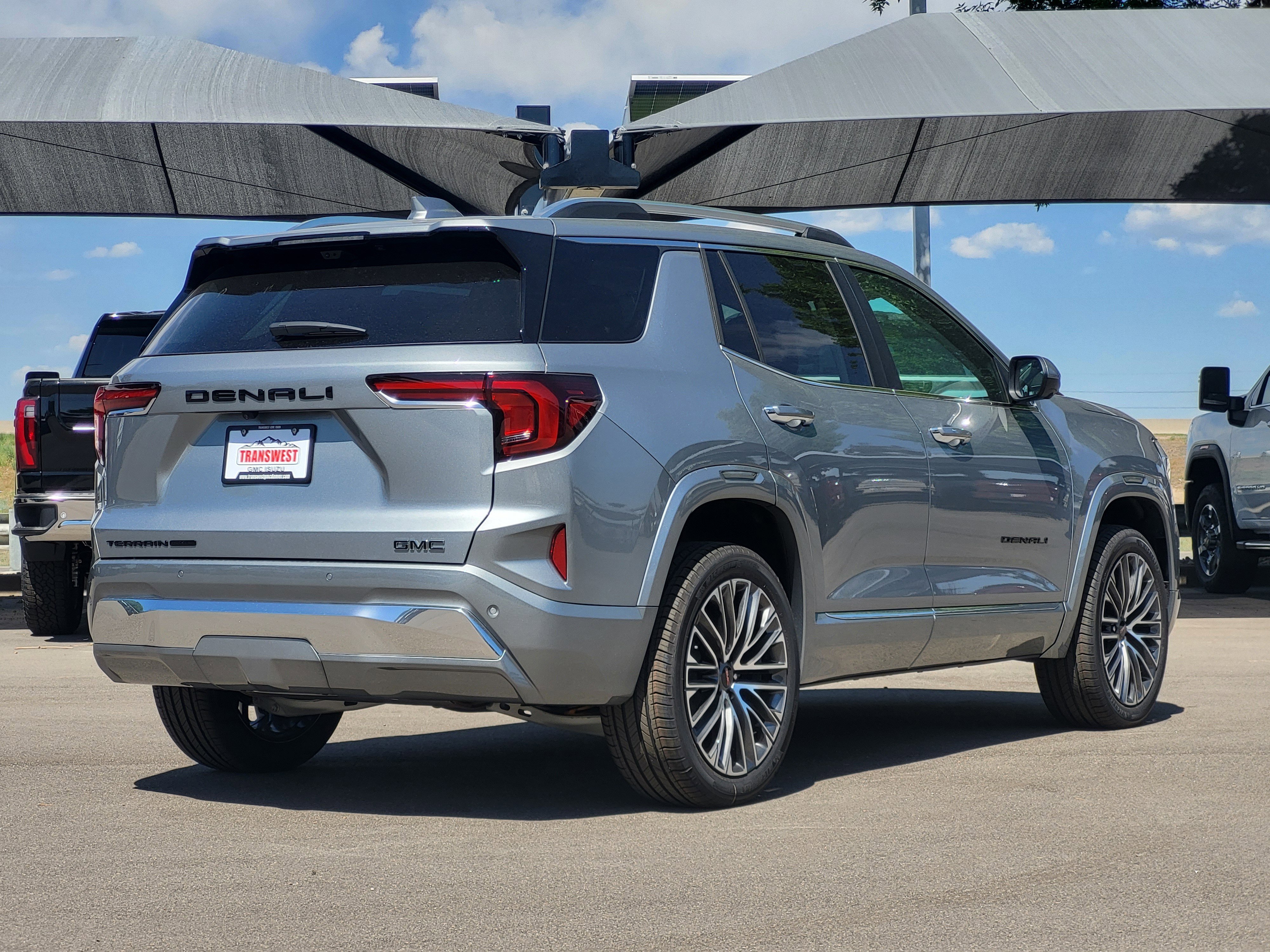 2026 GMC Terrain Denali - Photo 7