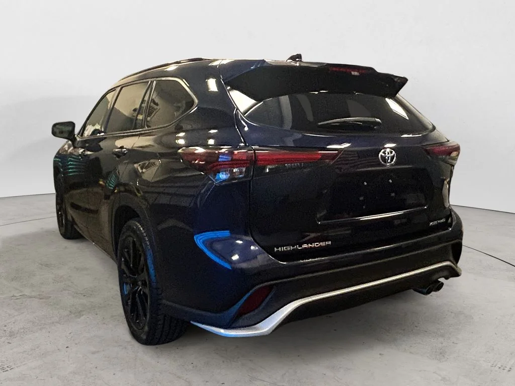 Used 2025 Blueprint Toyota XSE image 3