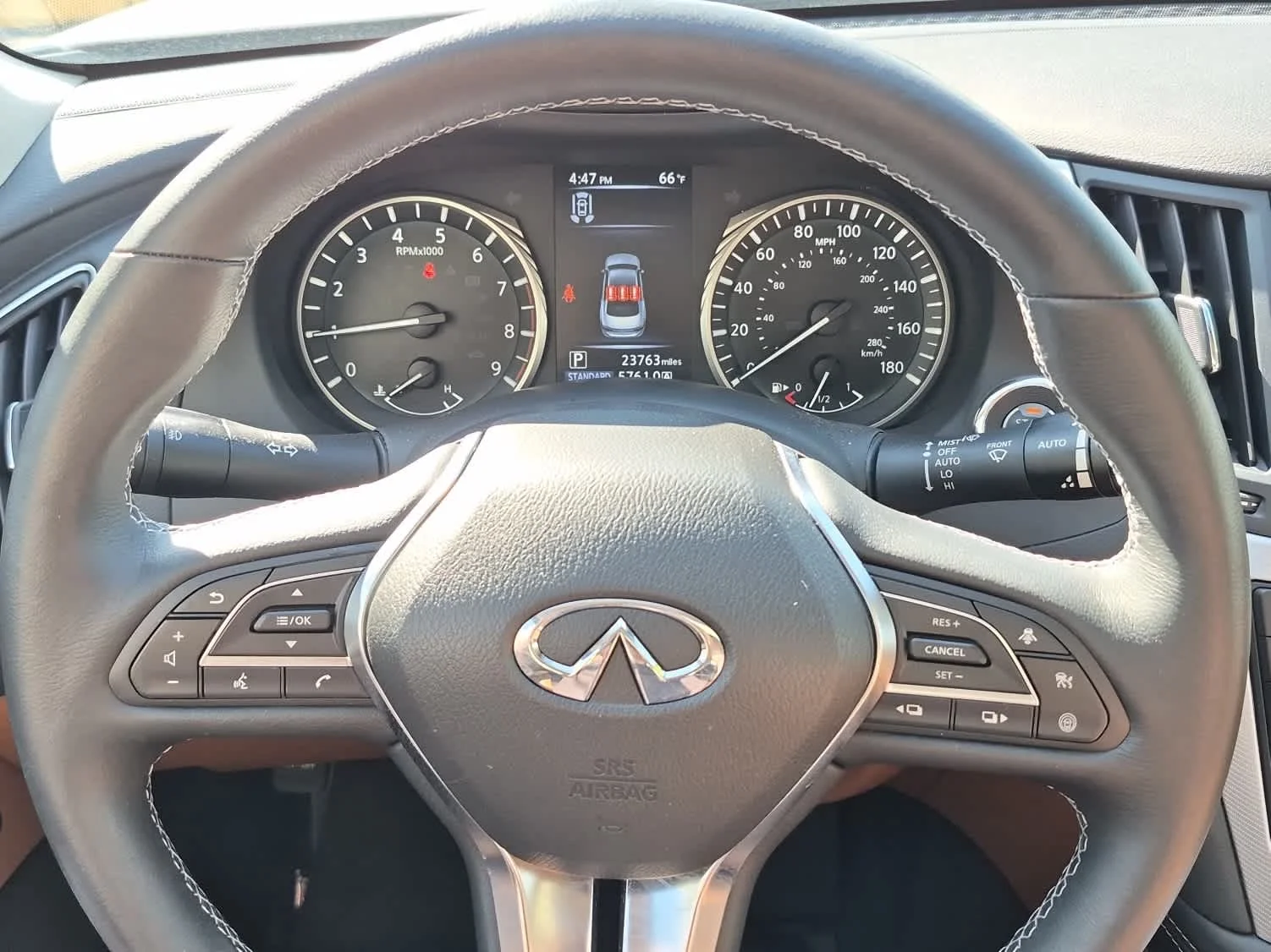 Used 2023 Majestic White INFINITI LUXE image 16