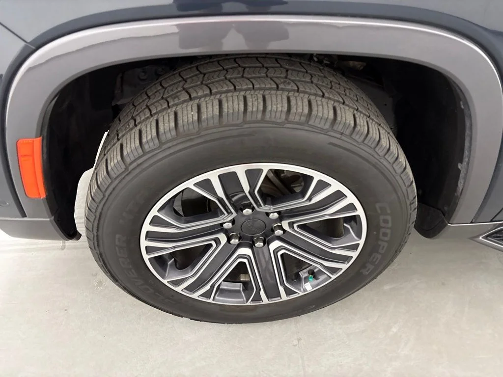 Used 2022 Gray Jeep Series III image 11