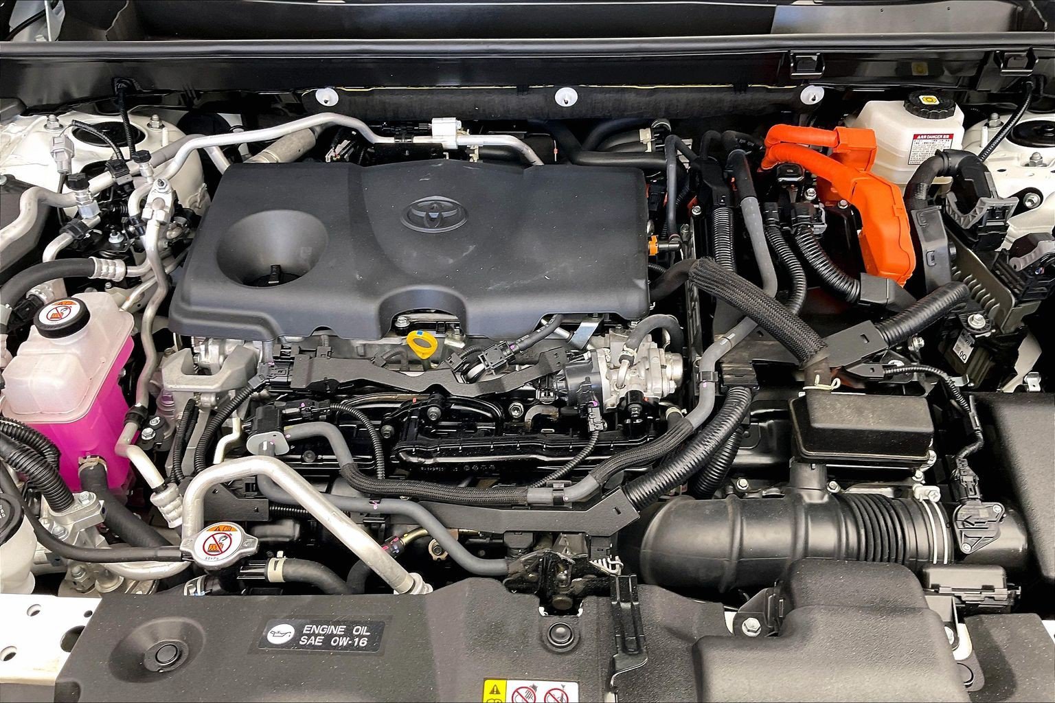 Used 2023 Ice Cap Toyota SE image 9