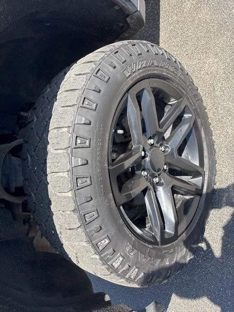 Used 2016 Deep Ocean Blue Metallic Chevrolet LTZ image 11