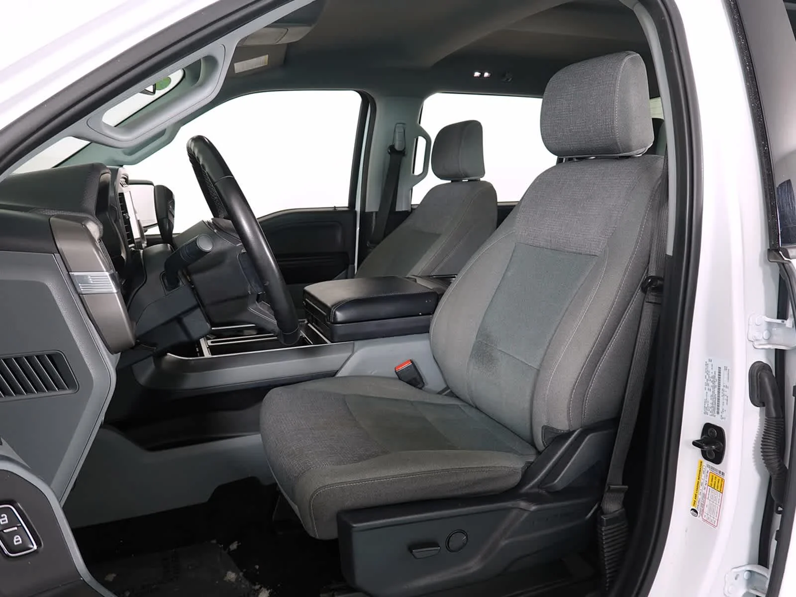 2024 Ford F-150 XLT - Photo 13