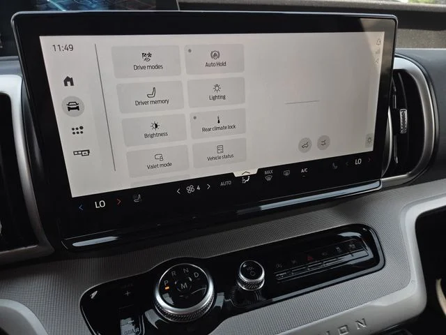 New 2026 Oxford White Ford Active image 40