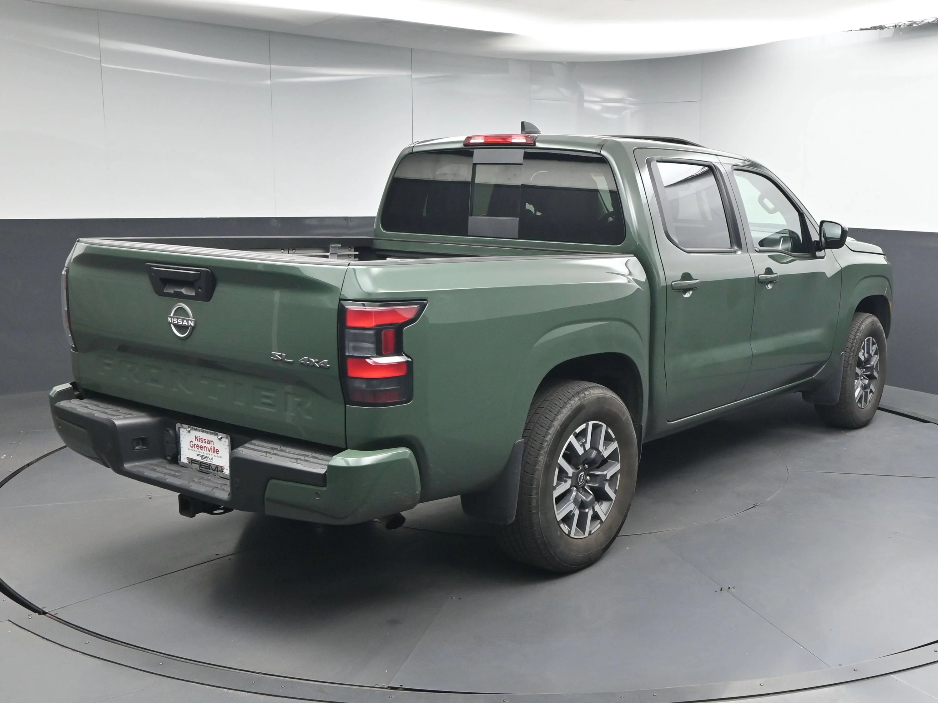 Certified Used 2024 Tactical Green Metallic Nissan SL image 7