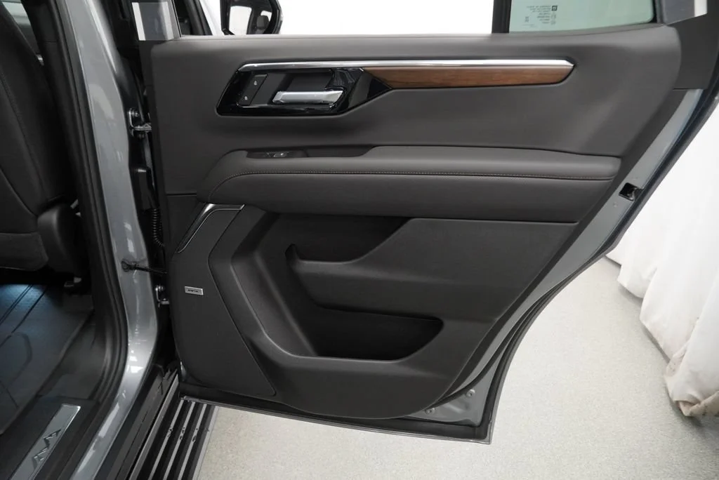 New 2026 Sterling Gray Metallic Chevrolet High Country image 30