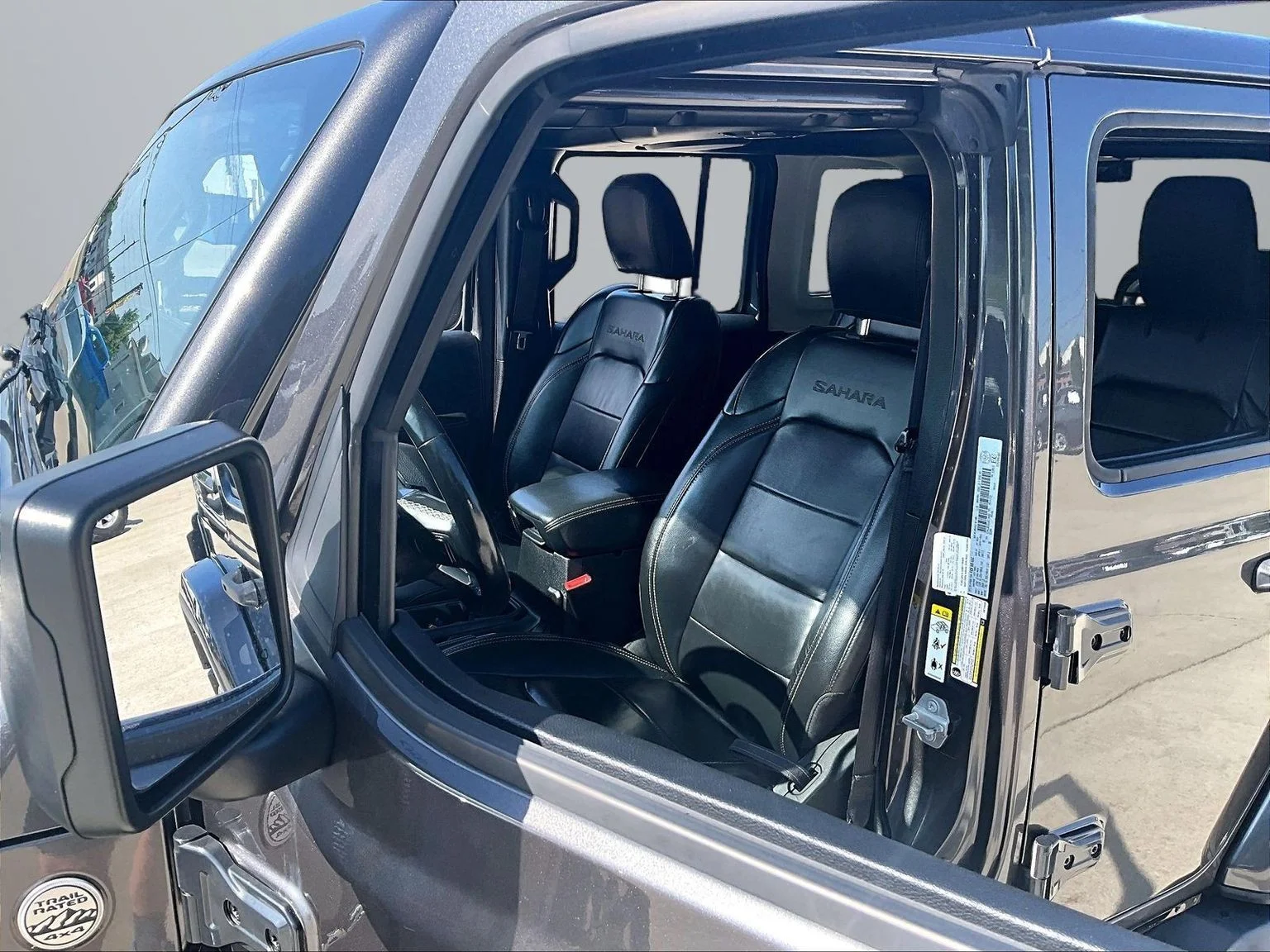 Used 2018 Gray Jeep Unlimited Sahara image 24