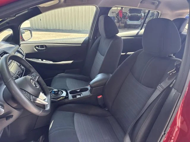 Used 2018 Red Nissan SV image 14