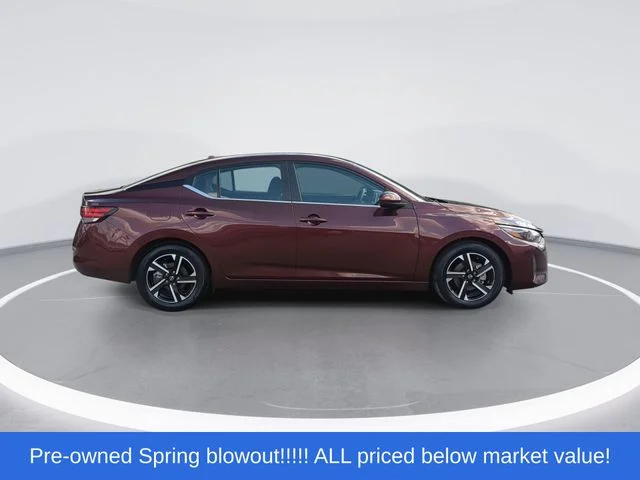 Used 2025 Red Nissan SV image 9