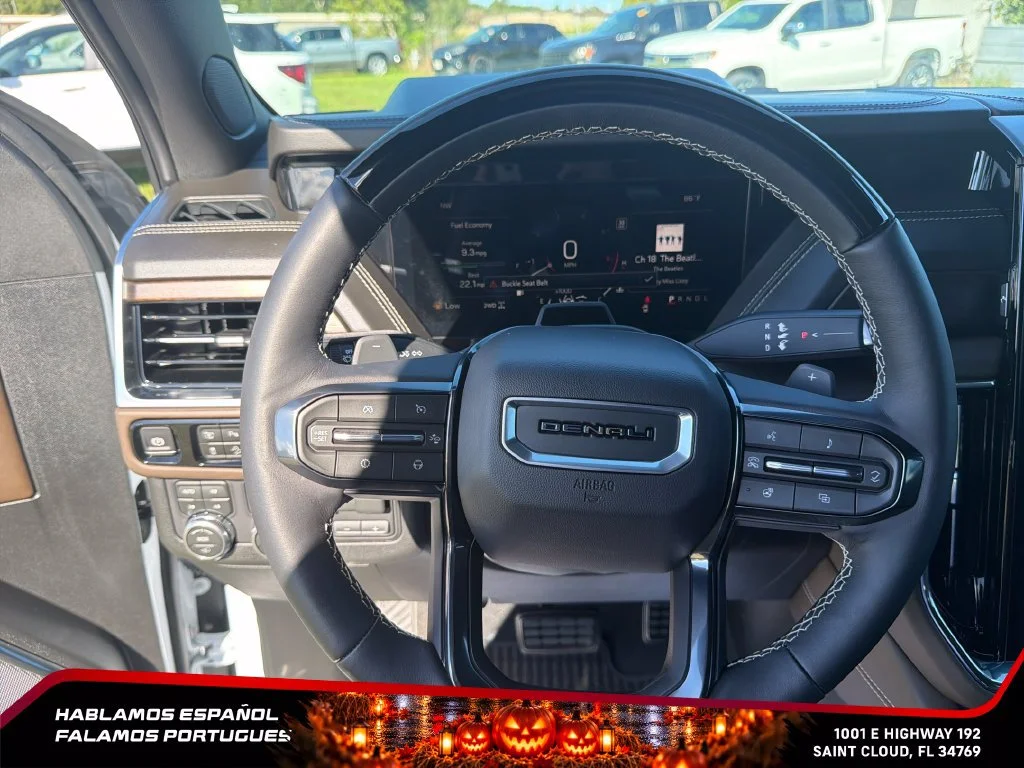 Used 2026 Glacier White Tricoat GMC Denali Ultimate image 19