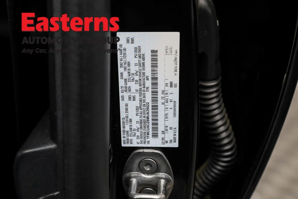 Used 2021 Black Ford SEL image 34