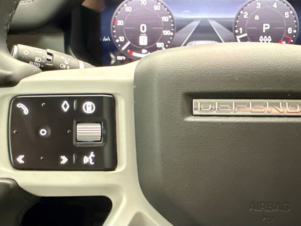 Used 2024 Fuji White Land Rover S image 11