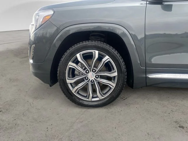 Used 2018 Gray GMC Denali image 14