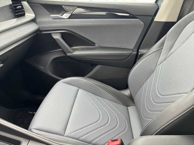 New 2026 Platinum Gray Volkswagen 2.0T SE image 19