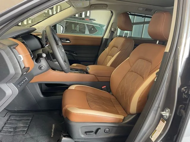 Used 2026 Gray Nissan Platinum image 11