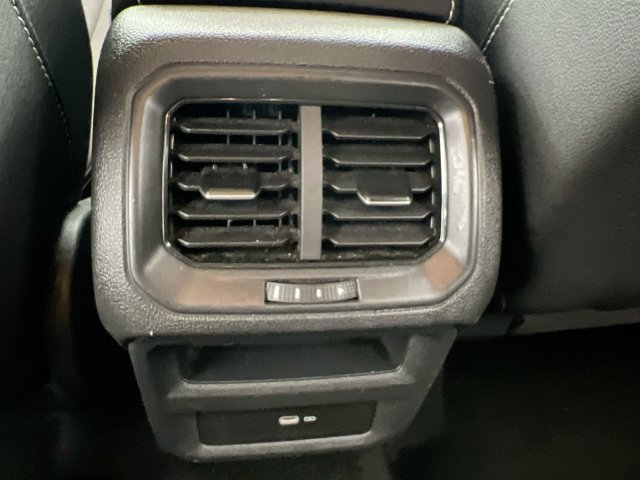 2024 Volkswagen Taos SE - Photo 19